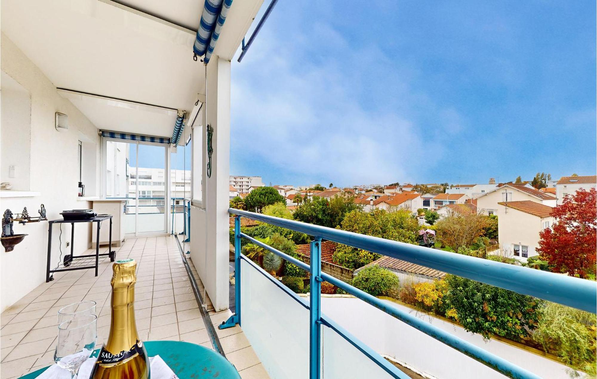 Amazing In With Kitchen Appartement